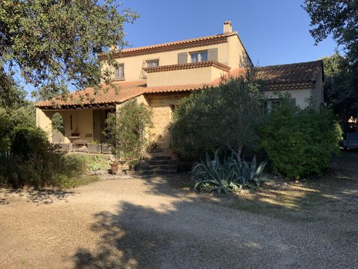 Luxus-Haus in Uzès, Gard