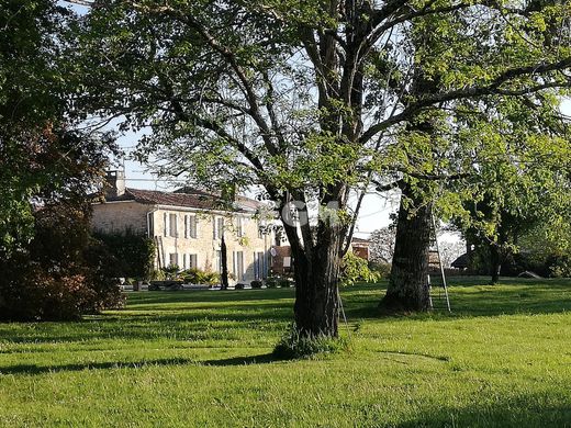 Элитный дом, Saint-Laurent-du-Bois, Gironde