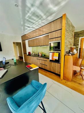 Luxe woning in Sciez, Haute-Savoie