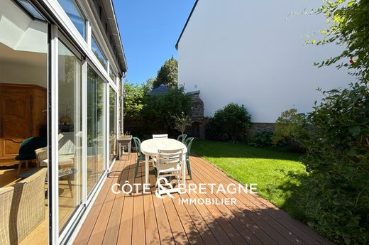 Luxury home in Saint-Brieuc, Côtes-d'Armor