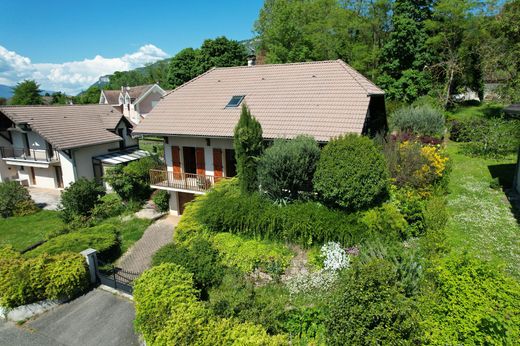 Maison de luxe à Brison-Saint-Innocent, Savoie