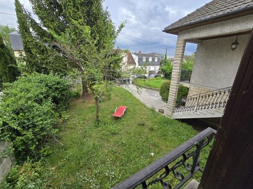 منزل ﻓﻲ Neuilly-Plaisance, Seine-Saint-Denis