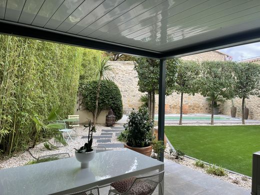 Luxury home in Nîmes, Gard