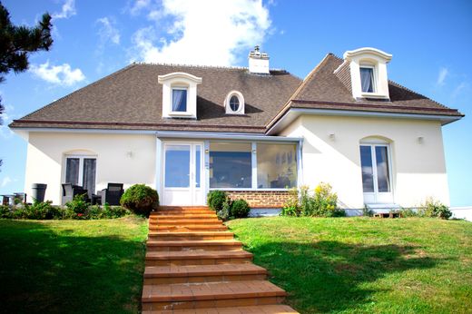 Luxe woning in Saint-Côme-de-Fresné, Calvados