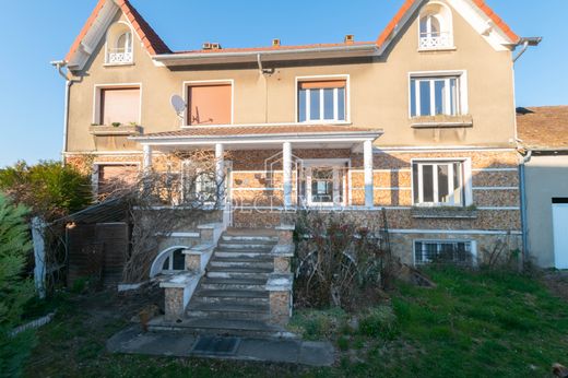 منزل ﻓﻲ Orgeval, Yvelines