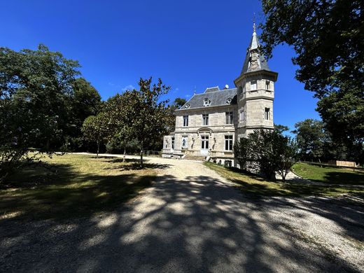 Castle in Agen, Lot-et-Garonne