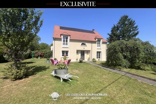 Casa di lusso a Moret-sur-Loing, Seine-et-Marne