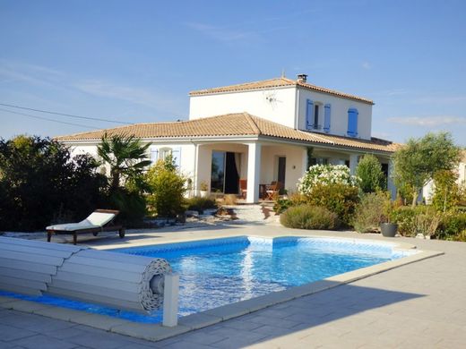 Casa di lusso a Saint-Fort-sur-Gironde, Charente-Maritime