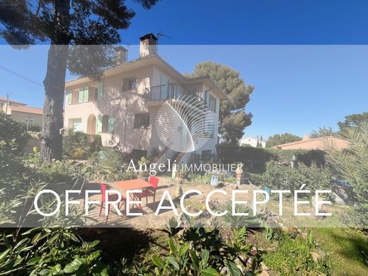 Luxury home in Saint-Aygulf, Var