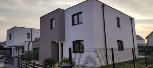 Luxury home in Sessenheim, Bas-Rhin