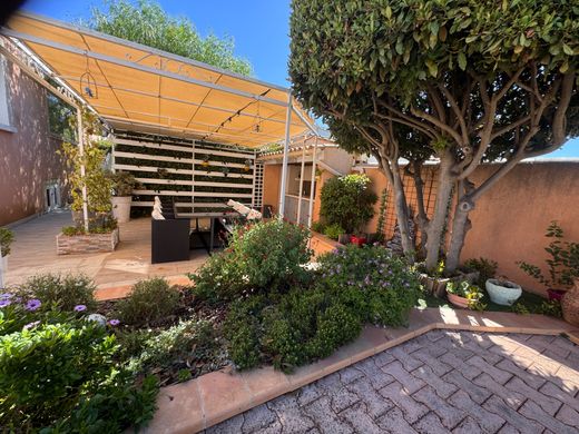 Maison de luxe à La Seyne-sur-Mer, Var