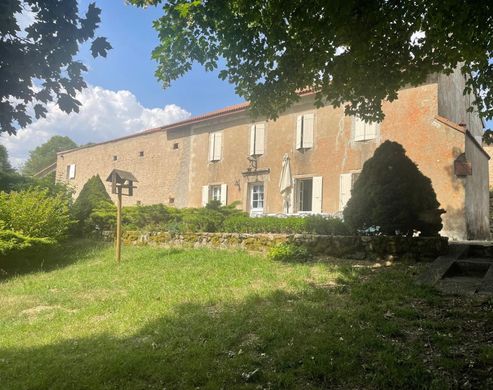 ‏בתי יוקרה ב  Langogne, Lozère