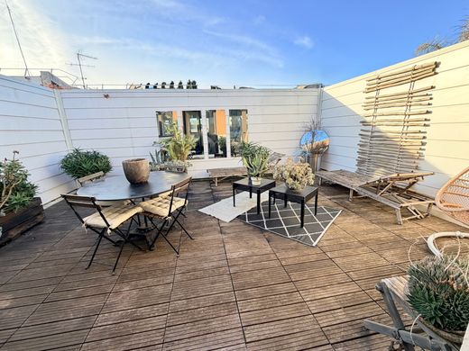 Двухуровневые апартаменты, Монпелье, Hérault