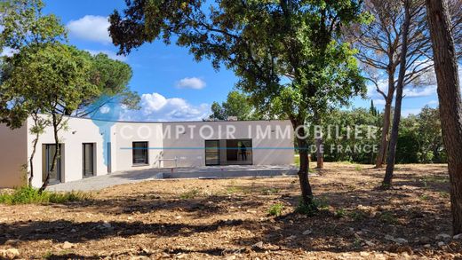 Luxe woning in Nîmes, Gard