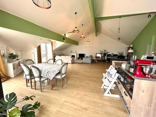 ﺷﻘﺔ ﻓﻲ Fourqueux, Yvelines