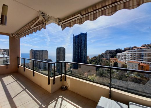 Apartment / Etagenwohnung in Beausoleil, Alpes-Maritimes