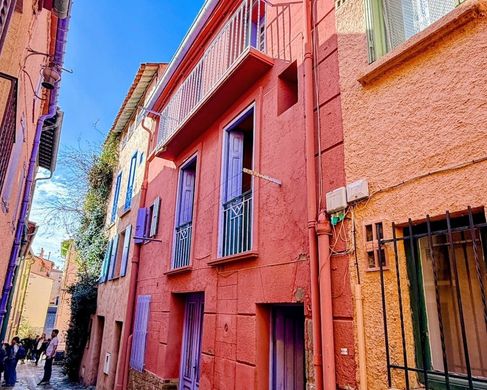 Luxury home in Collioure, Pyrénées-Orientales