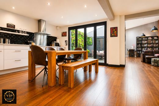 Luxury home in Nanterre, Hauts-de-Seine