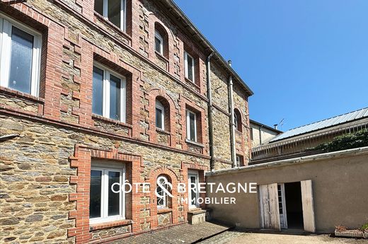 منزل ﻓﻲ Saint-Brieuc, Côtes-d'Armor