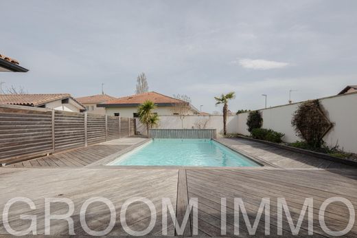 Luxe woning in Tosse, Landes