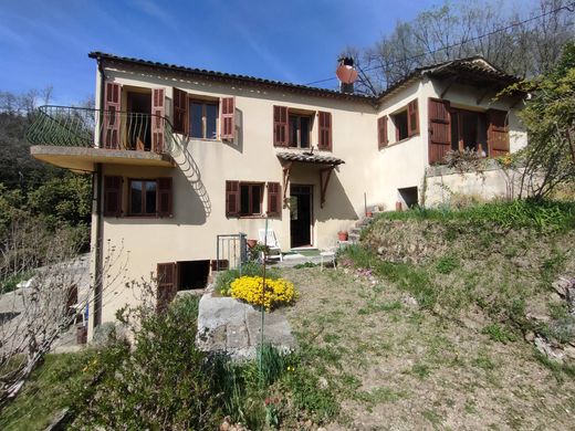 Maison de luxe à Contes, Alpes-Maritimes