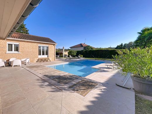 Luxury home in Charly, Rhône