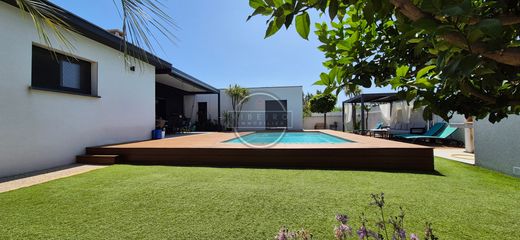 Villa in Le Grau-d'Agde, Hérault
