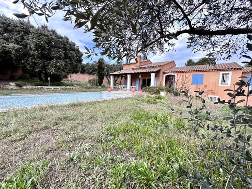 Villa in Villeneuve-lès-Avignon, Gard