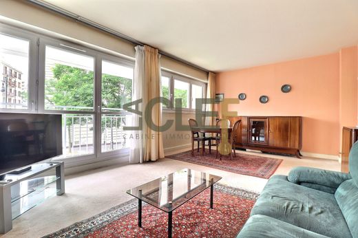 Piso / Apartamento en Buttes-Chaumont, Villette, Bas Belleville, Paris