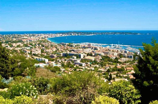 Luxury home in Vallauris, Alpes-Maritimes