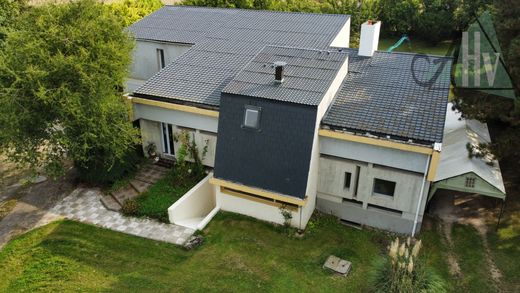 Nogent-sur-Seine, Aubeの高級住宅