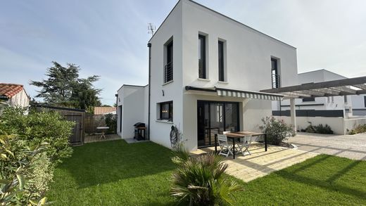 Casa di lusso a Vaux-sur-Mer, Charente-Maritime