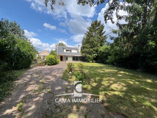 Luxury home in Buc, Yvelines