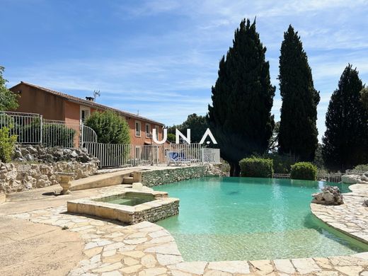 Luxe woning in Rochefort-du-Gard, Gard