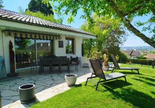 Πολυτελή κατοικία σε Creuzier-le-Vieux, Allier