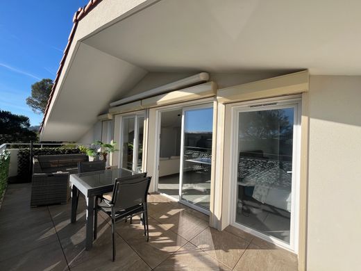 Apartment / Etagenwohnung in Saint-Aygulf, Var