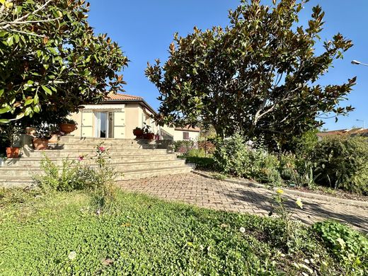 Casa di lusso a Beaumont-lès-Randan, Puy-de-Dôme