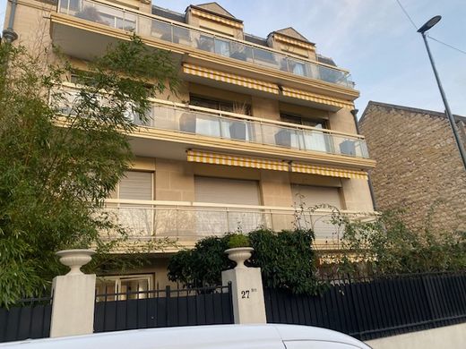 Квартира, La Garenne-Colombes, Hauts-de-Seine
