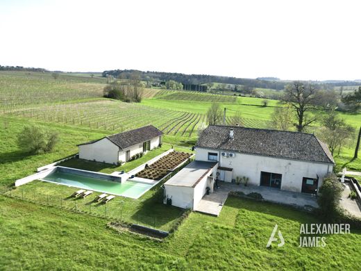 Πολυτελή κατοικία σε Gensac, Gironde