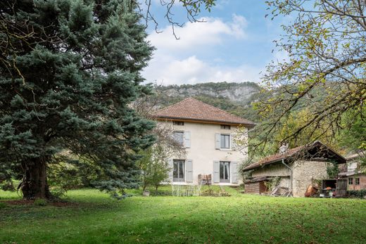 Luxe woning in La Buissière, Isère