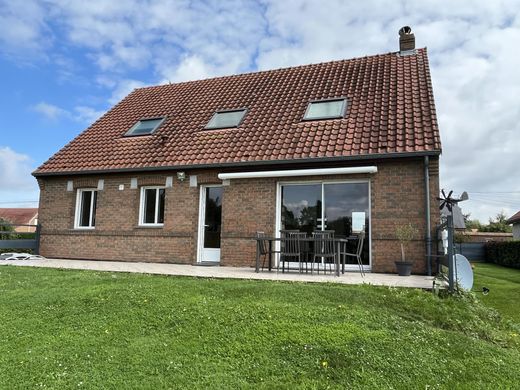 Luxe woning in Le Quesnoy, North