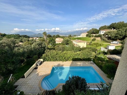 Villa in Bastelicaccia, South Corsica
