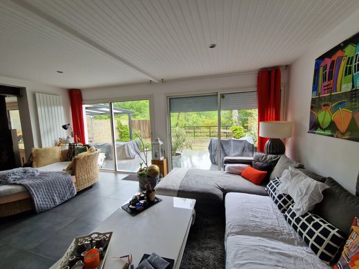 Luxury home in Taussat-les-Bains, Gironde