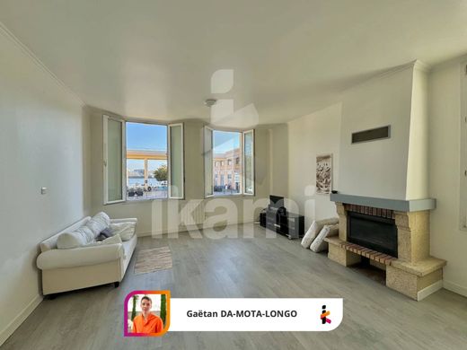 Apartment in Bordeaux, Gironde