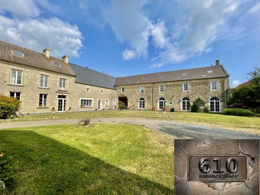 Luxe woning in Saint-Pierre-du-Mont, Calvados