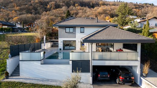 Villa en Divonne-les-Bains, Ain