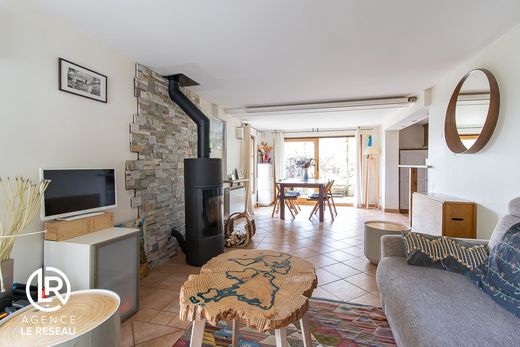 Luxury home in Louveciennes, Yvelines