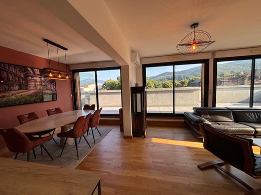 Büro in Foix, Ariège