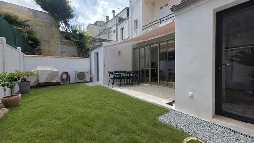 Apartment in Caudéran, Gironde