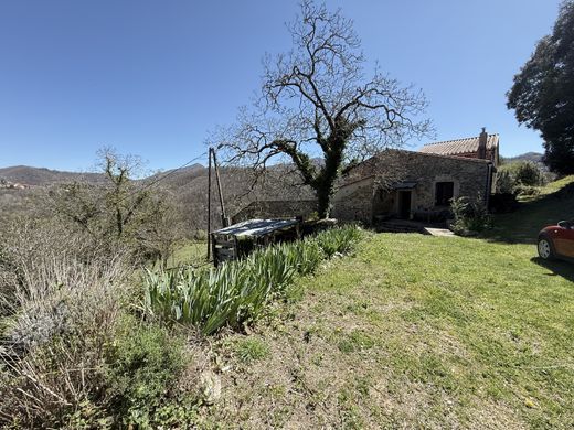 Willa w Serrallonga, Pyrénées-Orientales